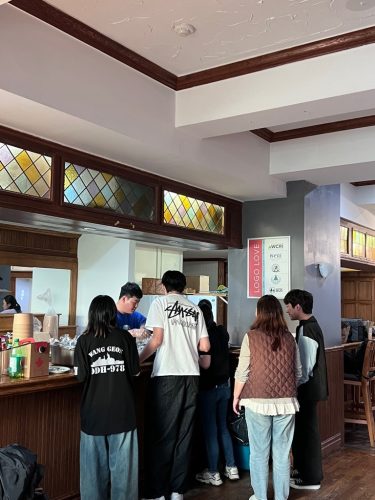 143D0B9C-1832-4F59-8654-443318C5D1E0 1 105 c