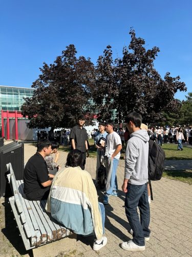 AAA1F16E-BCC9-41FE-9B02-35529995D04C 1 105 c